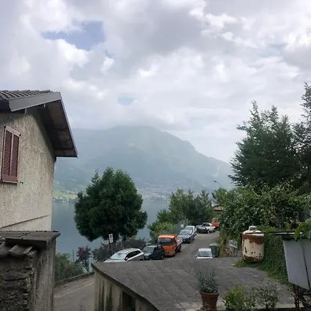 Casa Piccolo Fiore Hébergement de vacances Lezzeno